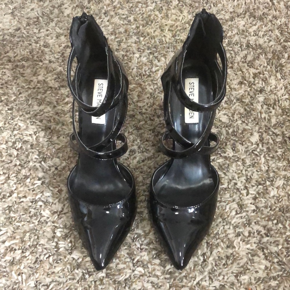 Steve madden black strappy heels